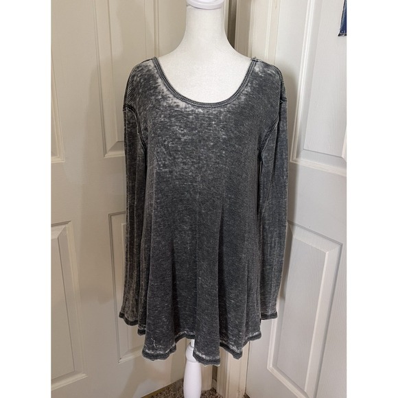 Free People Tops - Free People Gray Burnout Waffle Knit Thermal Long Sleeve Top Women's Medium